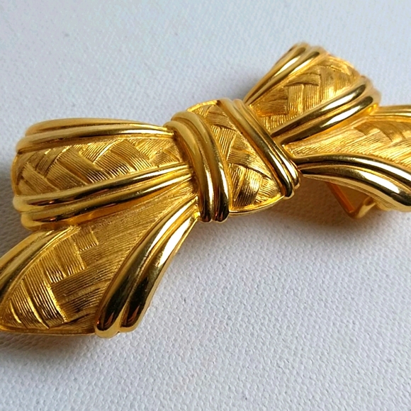 Vintage Paquette Bow Belt Buckle